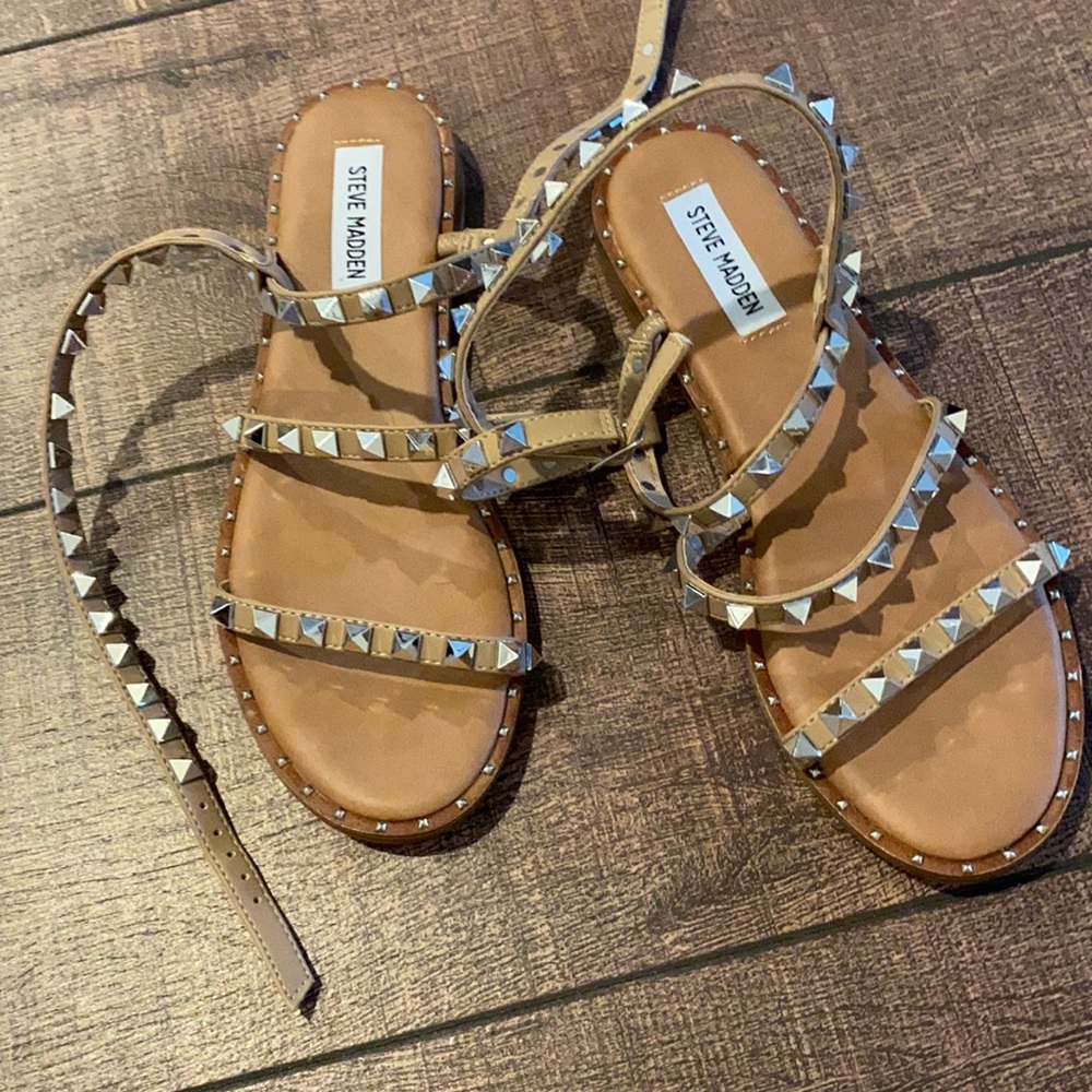 Never worn Steve Madden strappy stud sandals